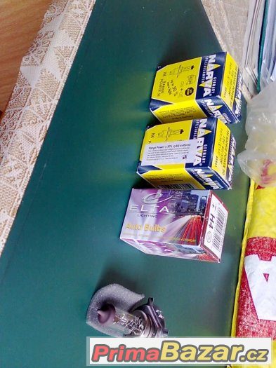 Hodiny a počítač kilometrů do auta - retro Hodiny a počítač kilometrů do auta - retro