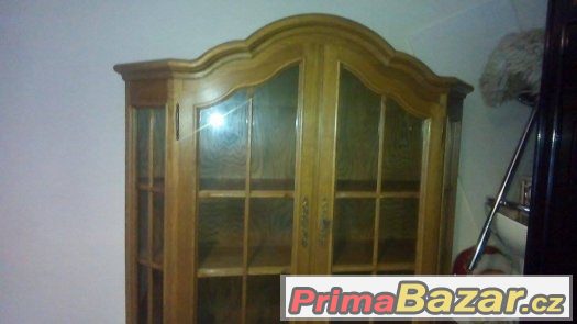 Prodám příborník 198/142/42 Prodám příborník 198/142/42
