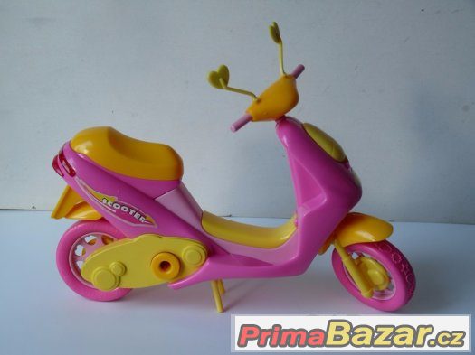 Skůtr pro panenku Barbie Skůtr pro panenku Barbie