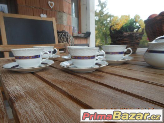 KRÁSNÁ STARÁ SOUPRAVA HRNÍČKŮ+CUKŘENKA+KONVICE+MLÉČNÍK-THUN KRÁSNÁ STARÁ SOUPRAVA HRNÍČKŮ+CUKŘENKA+KONVICE+MLÉČNÍK-THUN