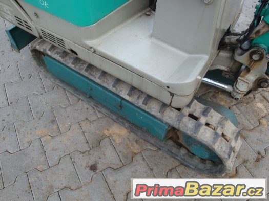 Pásový bagr, minirypadlo Yanmar B05, hmotnost 500 kg