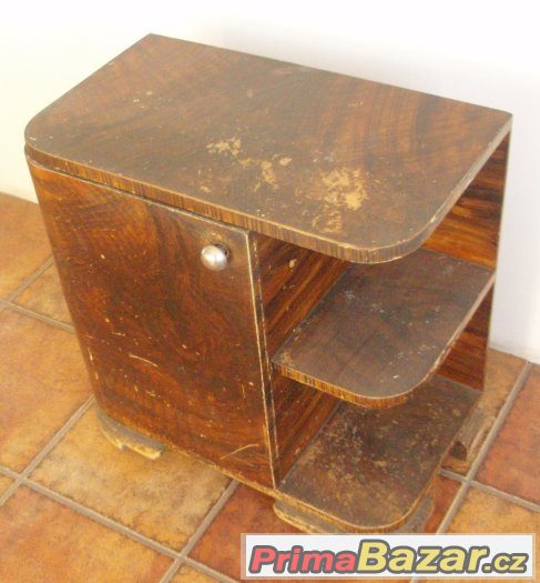 Starožitný nábytek,starý noční stolek, botník