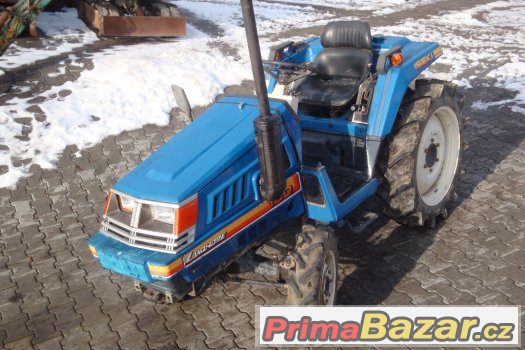 Malotraktor ISEKI TU 180F, výkon 18 Hp, 4x4, tříválec