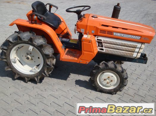 Traktor KUBOTA B1400 DT s výkonem 14 Hp , 4x4, tříválec