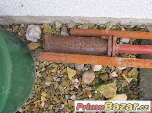 Ruční pumpa Ruční pumpa