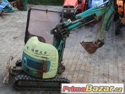 Pásové rypadlo, bagr Yanmar B1U s váhou 980 kg