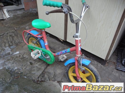Dětská kola a šlapadlo