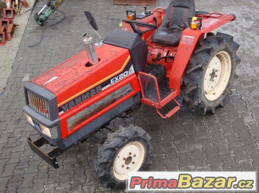 Traktor Yanmar FX20D, výkon 20 Hp, automat, 4x4, tříválec