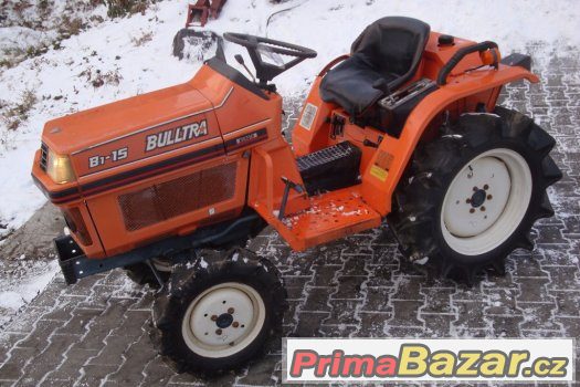 Malotraktor KUBOTA bulltra B1-15 s výkonem 15 Hp, 4x4