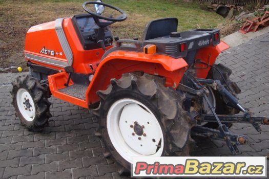 Malotraktor KUBOTA Aste A15, výkon 15 Hp, 4x4 tříválec