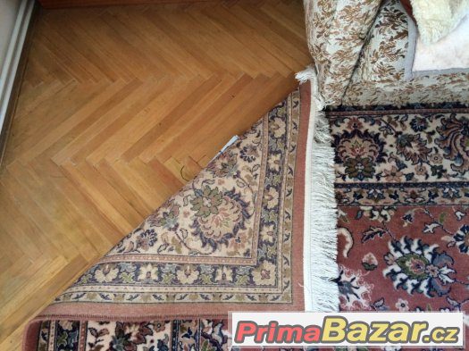 Velmi kvalitní orientální koberec Velmi kvalitní orientální koberec