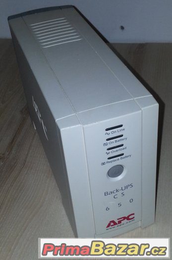 Záložní zdroj APC Back-UPS CS 650 (BK650EI)