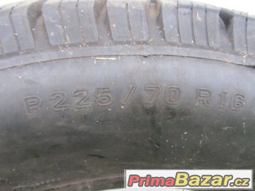 225/70 r 16