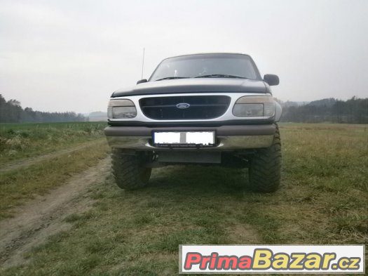 Ford Explorer díly z vozu