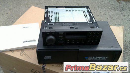 Opel CCRT 700 Philips + měnič na 6CD CDC2 Balupunkt Opel CCRT 700 Philips + měnič na 6CD CDC2 Balupunkt