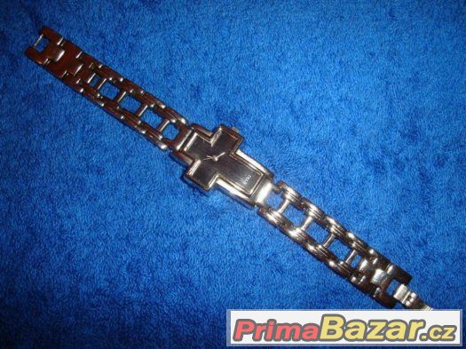 damske-znackove-hodinky-znacky-eyki-3190l-ve-tvaru-krize