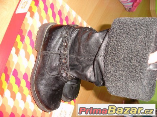 Zimní kozačky k legínám, šatičkám, vel. 32 Zimní kozačky k legínám, šatičkám, vel. 32