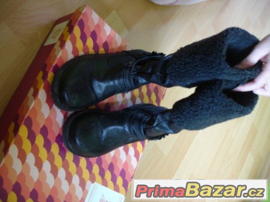 Zimní kozačky k legínám, šatičkám, vel. 32 Zimní kozačky k legínám, šatičkám, vel. 32