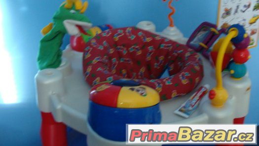 prodám hrací centrum cena je 400 kc prodám hrací centrum cena je 400 kc