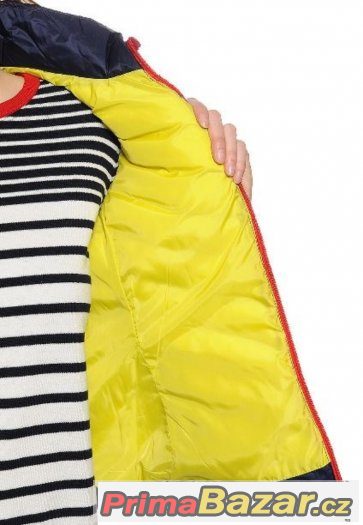 Luxusní vesta Tommy Hilfiger vel. M PC 4199,-- Kč Luxusní vesta Tommy Hilfiger vel. M PC 4199,-- Kč