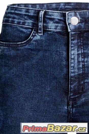 Strecove džíny sepraneho vzhledu
