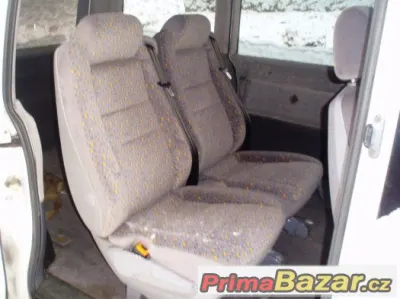 Mercedes-Benz: sedáky na Vito