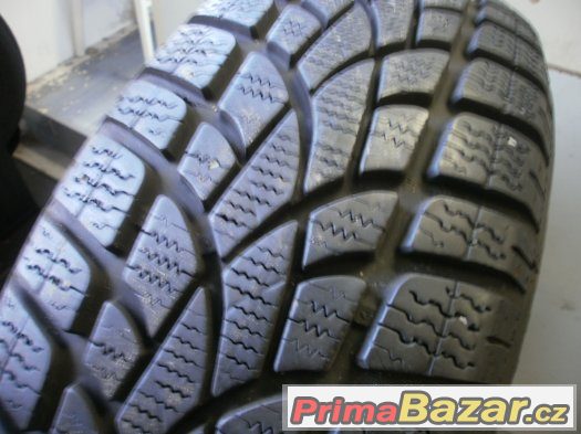 Prodám 4 x zimní pneu Dunlop 185/65-15 stav 90% Prodám 4 x zimní pneu Dunlop 185/65-15 stav 90%