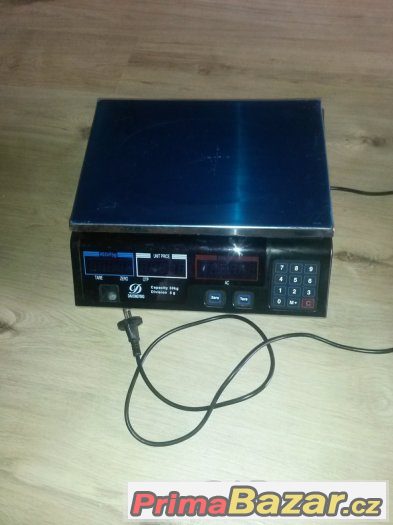 digitalni-vaha-z-obchodu
