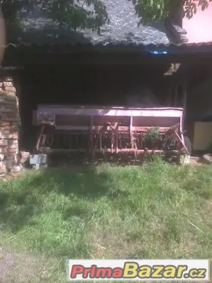 3,3m secí stroj botký