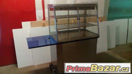 chladici-vitrina-s-vycepni-deskou