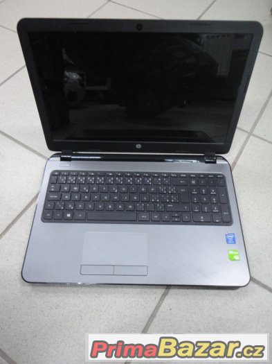 Notebook HP 15-r005nc záruku  10/2016