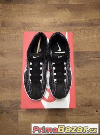 NIKE MAYFLY zcela nové, nepoužité (US 8.5, EUR 42, CM 26.5). NIKE MAYFLY zcela nové, nepoužité (US 8.5, EUR 42, CM 26.5).