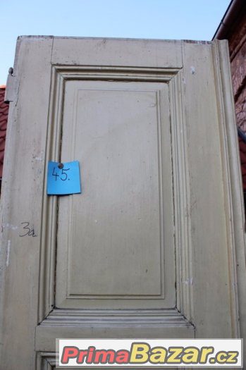 Historické kazetové dvoukřídlé dveře č.45