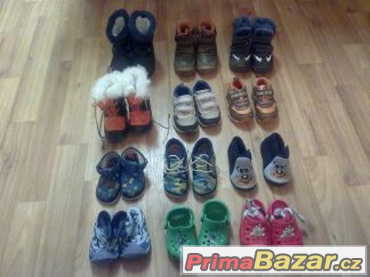 dětské boty 31 kusů po 1 dítěti, velikost 0-27, nošené jen k