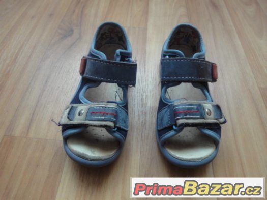 Značkové dětské sandálky Befado vel. 27. Délka stélky cca 17