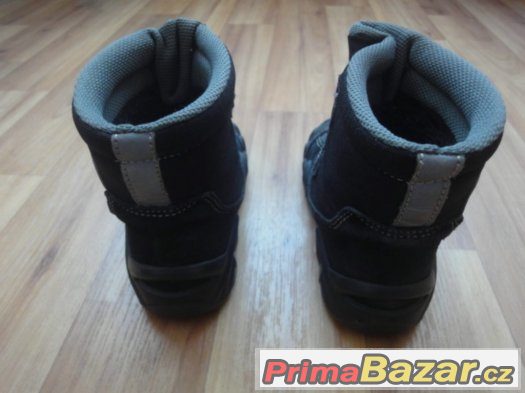 Značkové dětské zimní boty Primigi z Gore-Tex vel. 25. Délka