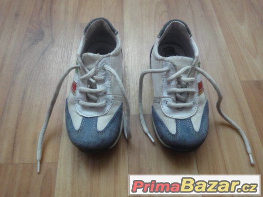Značkové dětské boty Tarty vel. 23. Délka stélky cca 14cm. D Značkové dětské boty Tarty vel. 23. Délka stélky cca 14cm. D