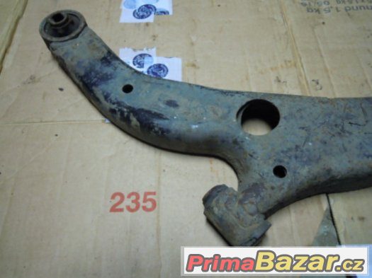 Mazda 323 BJ, r.v. 98 - 03 - levé rameno přední nápravy Mazda 323 BJ, r.v. 98 - 03 - levé rameno přední nápravy