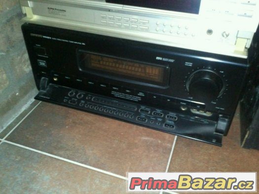 spickovy-zesilovac-onkyo-intergra-thx