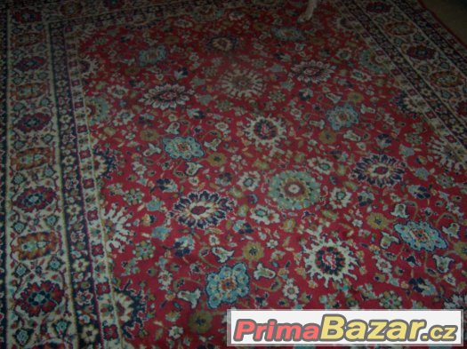 Arabský vlněný koberec