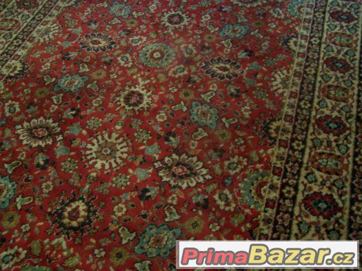 Arabský vlněný koberec