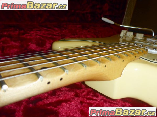 FENDER Yngwie Malmsteen Stratocaster FENDER Yngwie Malmsteen Stratocaster