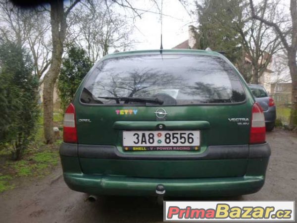 Zachovalý Opel Vectra combi EB 11 Zachovalý Opel Vectra combi EB 11