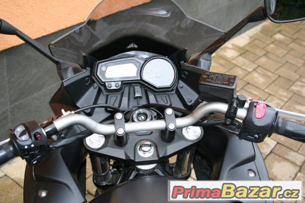 Yamaha XJ6 Diversion F, top stav