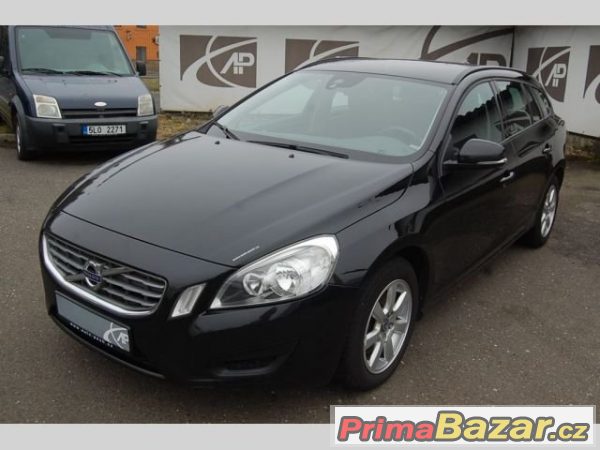 Volvo V60, D2 Momentum