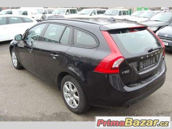 Volvo V60, D2 Momentum