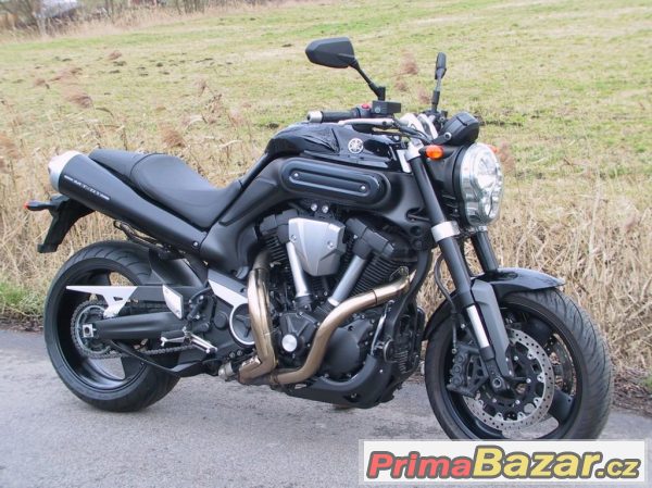 yamaha-mt-01-nakedbike