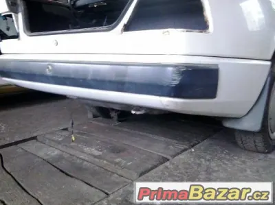 Mercedes W124 sedan - slusny zadni naraznik