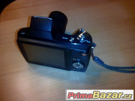 Prodám fotoaparát Olympus SZ-17