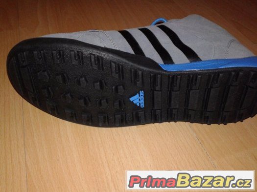 Adidas Daroga outdoor zimní velikost UK 9